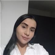 Profesora de biología imparte clases en edades de 0 a 17 años